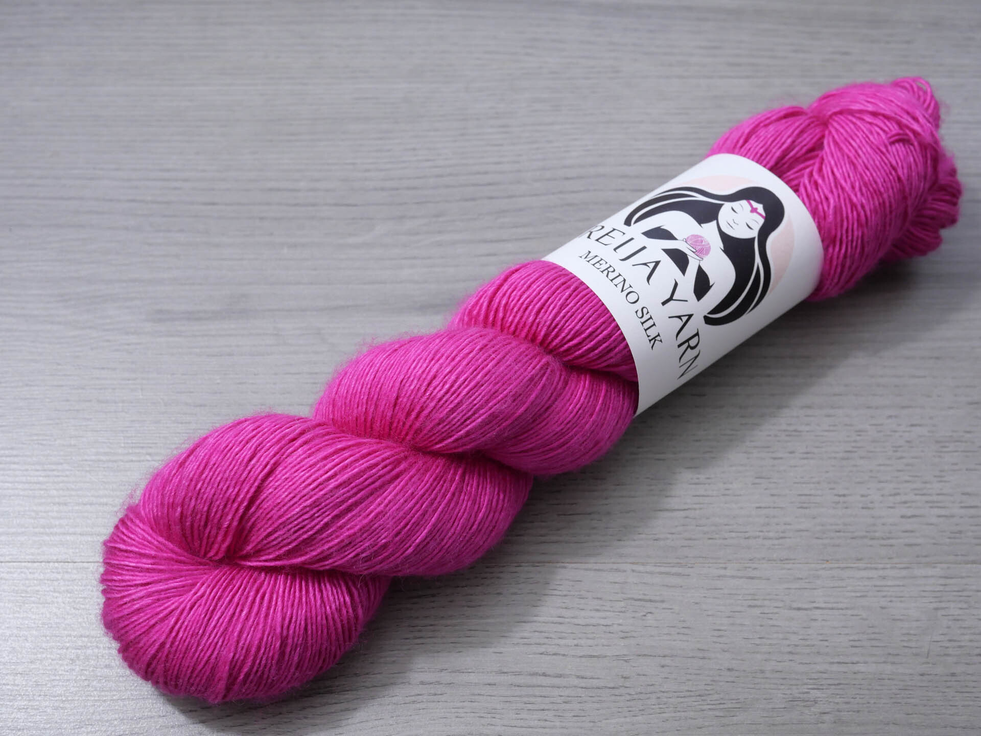 Magdaleena_lanka_merino_silk