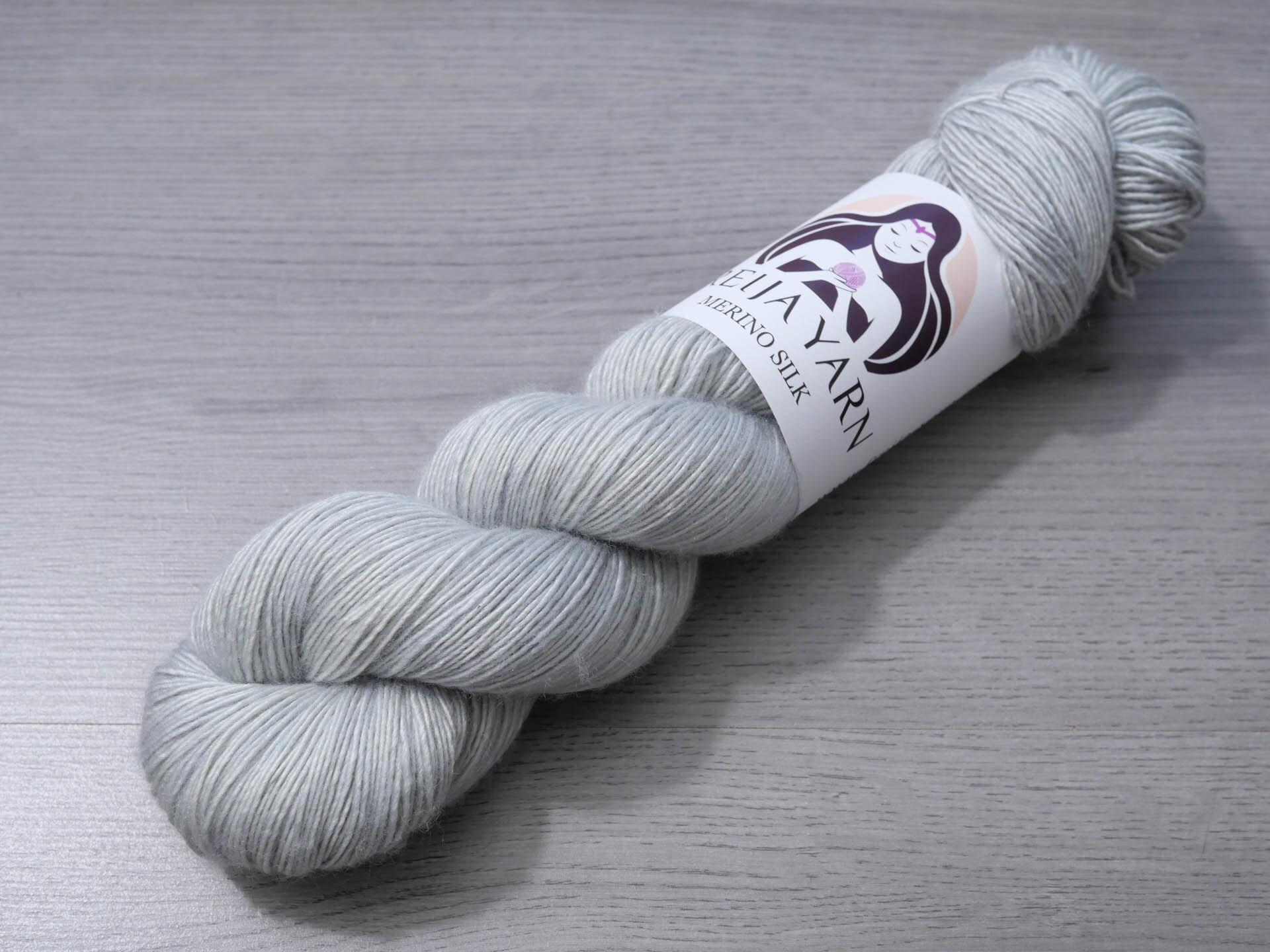 Platinum_lanka_merino_silk