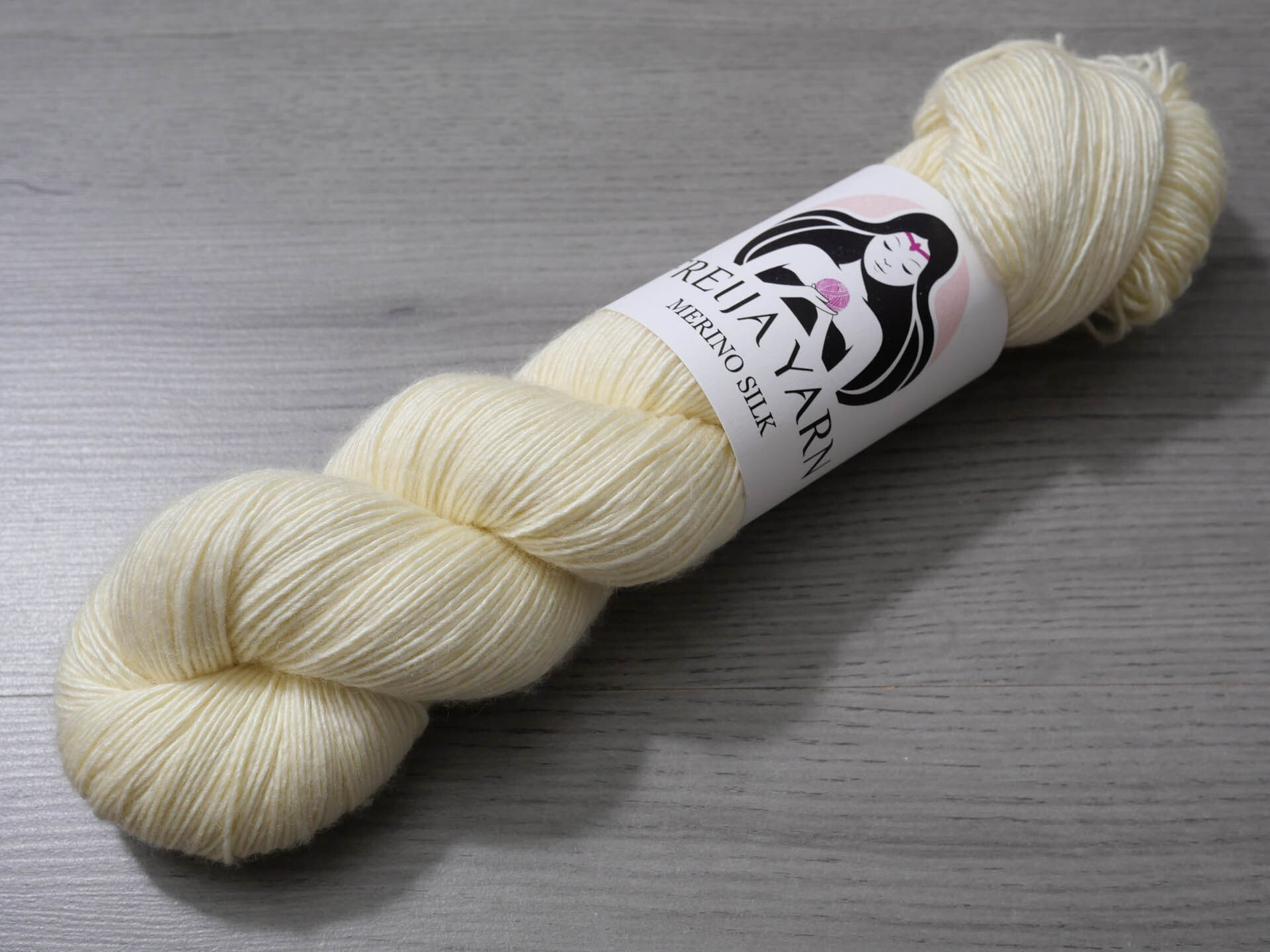 Yellow_iris_lanka_merino_silk