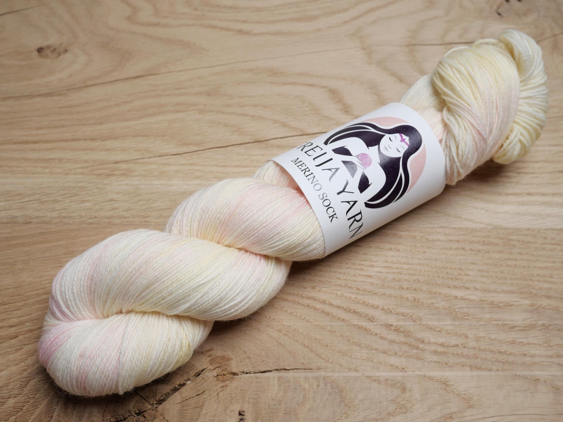 Marshmallow_lanka_merino_sock_v5