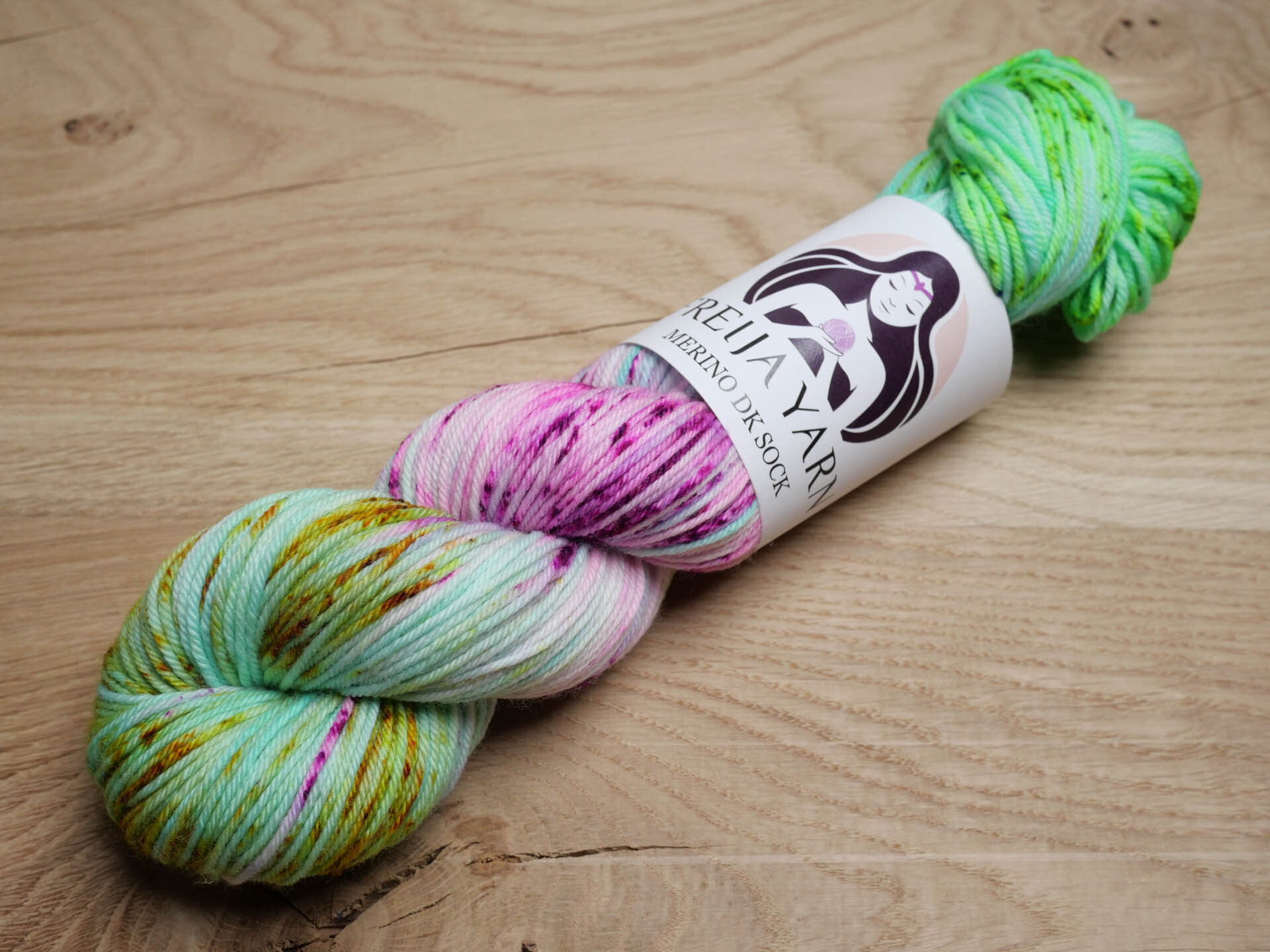 Neoshine_lanka_merino_DK_sock_v5