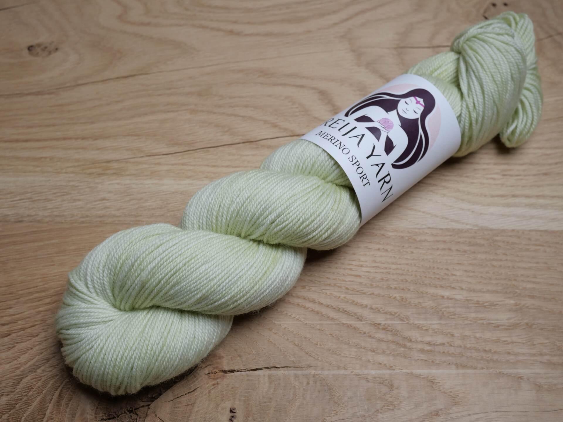 Pistachio_lanka_merino_sport