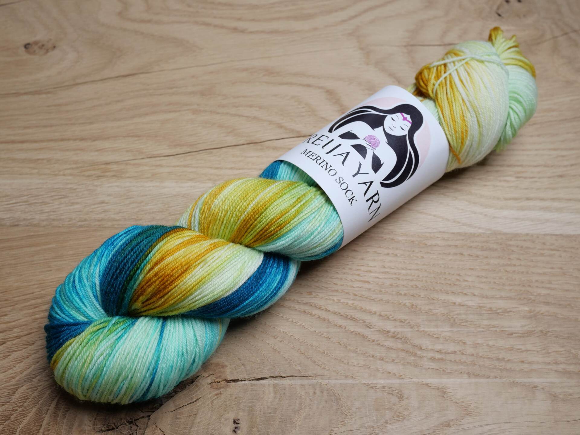 Shell_seeker_lanka_merino_sock