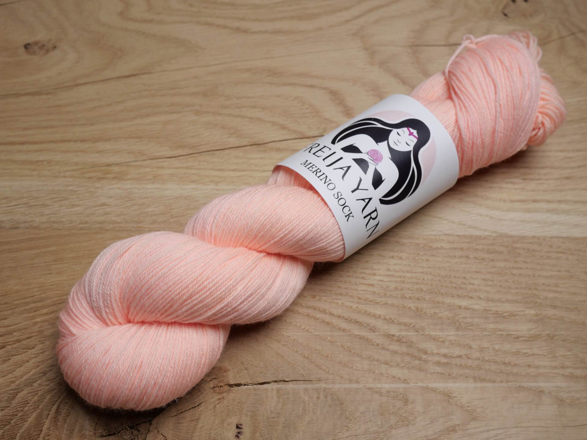 Tropical_peach_lanka_merino_sock
