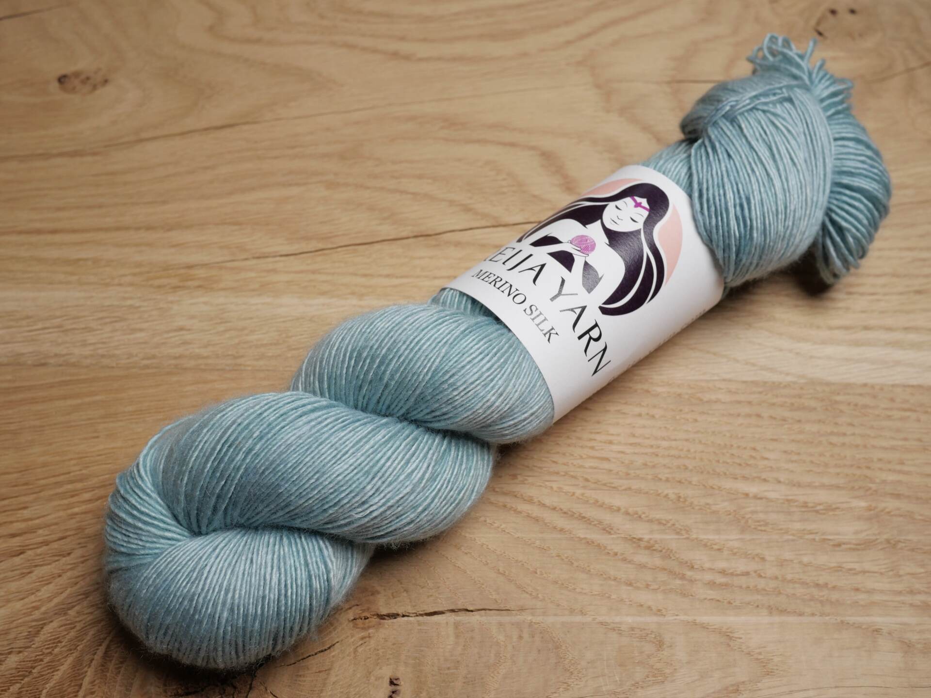 Salvia_lanka_merino_silk_v5