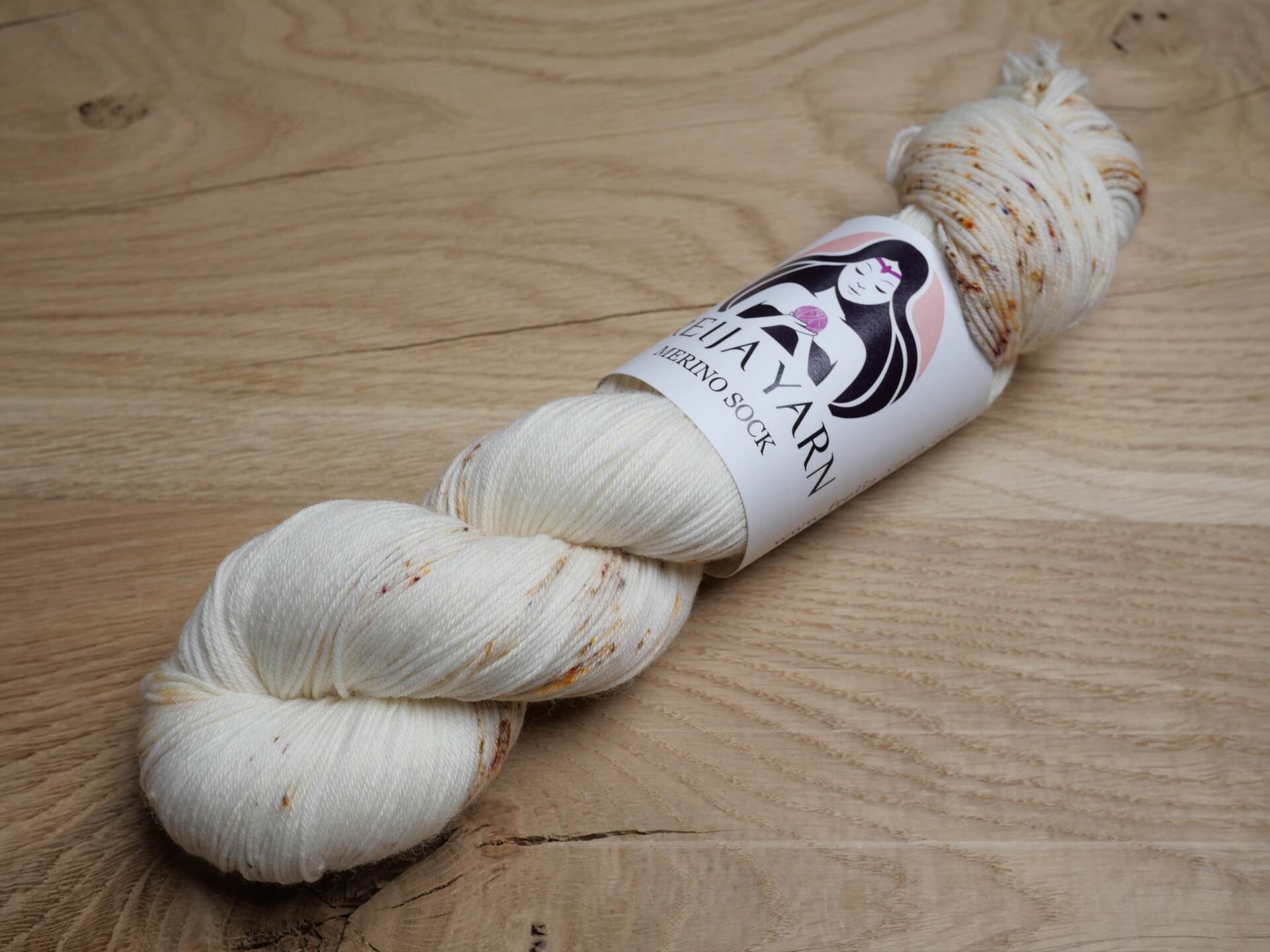 Tengmalm's_owl_lanka_merino_sock